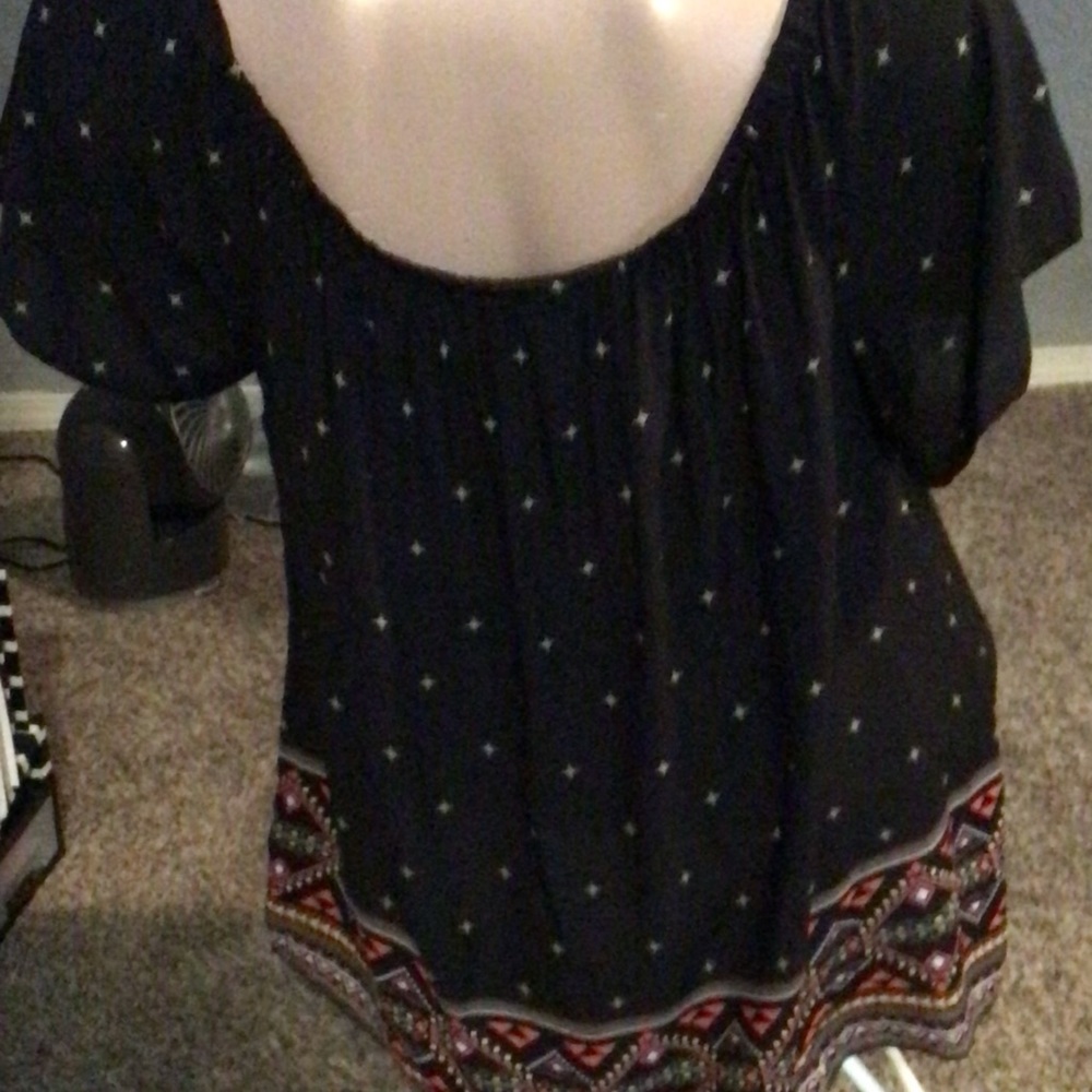 Torrid size 400% rayon black short sleeve blouse